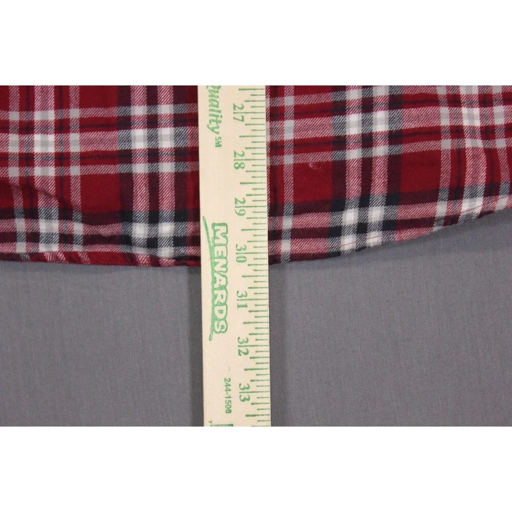 Chaps Men Performance Flannel Shirt Size Medium  Plaid  Button Down - Picture 7 of 10